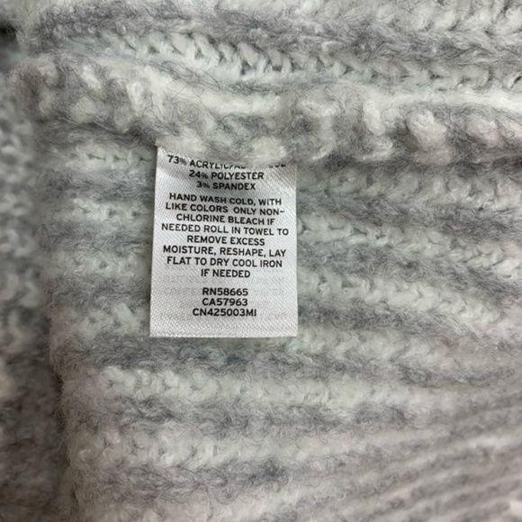 Caslon Women's Turtleneck Sweater - Picture 4 of 5